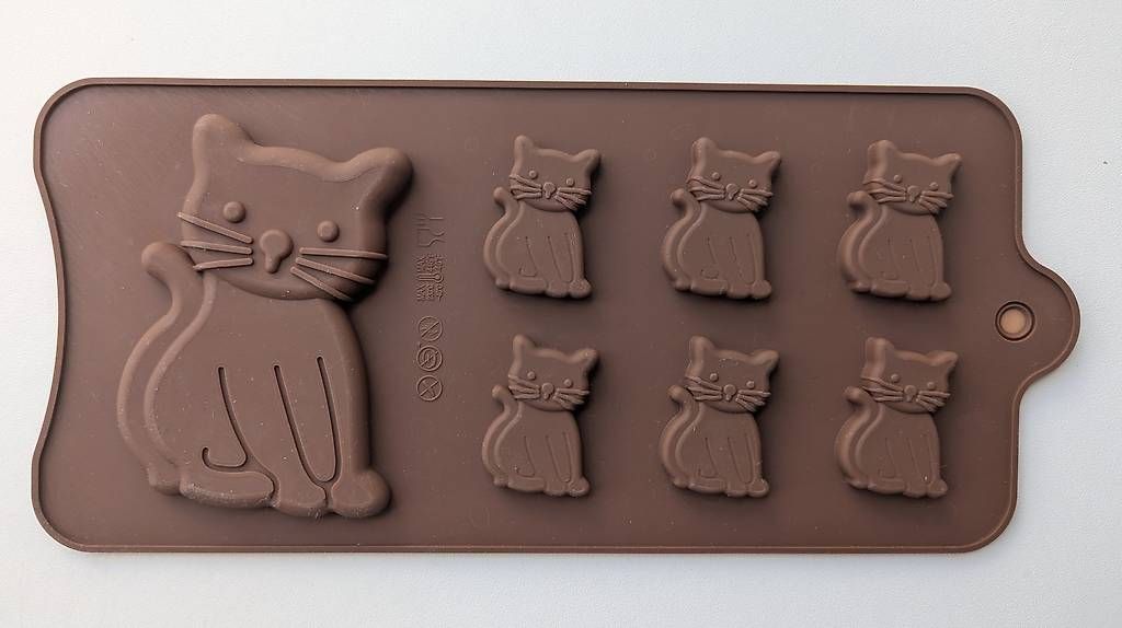 Backformen: Backmatte Katzenform – Gebraucht aus Luzern von ruc_8q28