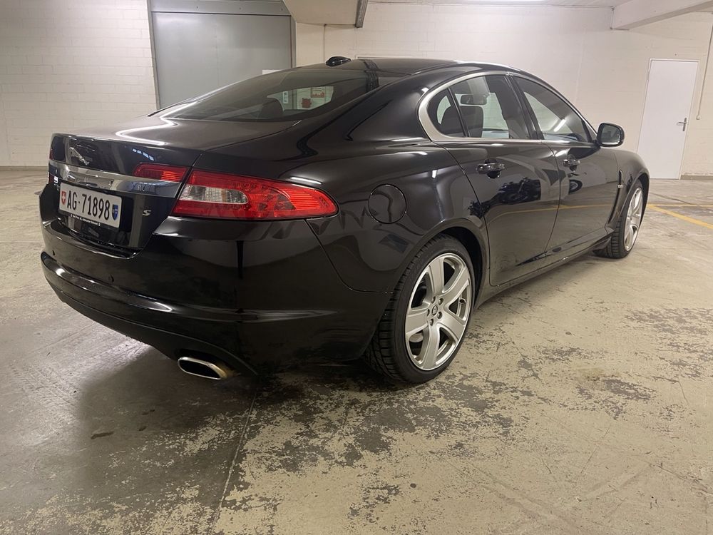 Wunderschne Jaguar Xf 30 Diesel Ebenbild