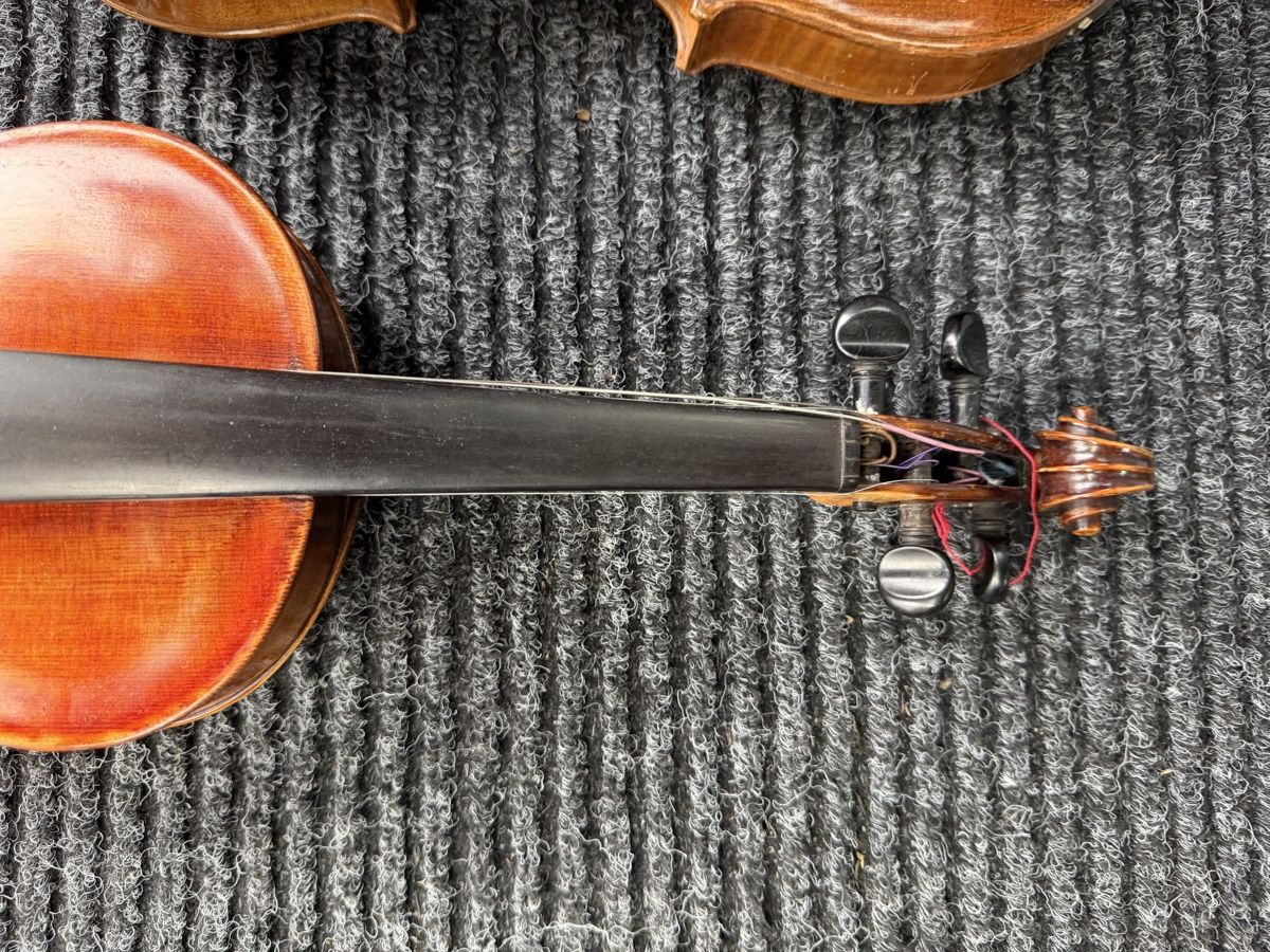 Musikinstrumente: 2 Geigen  – Gebraucht aus Domdidier von HA92 6