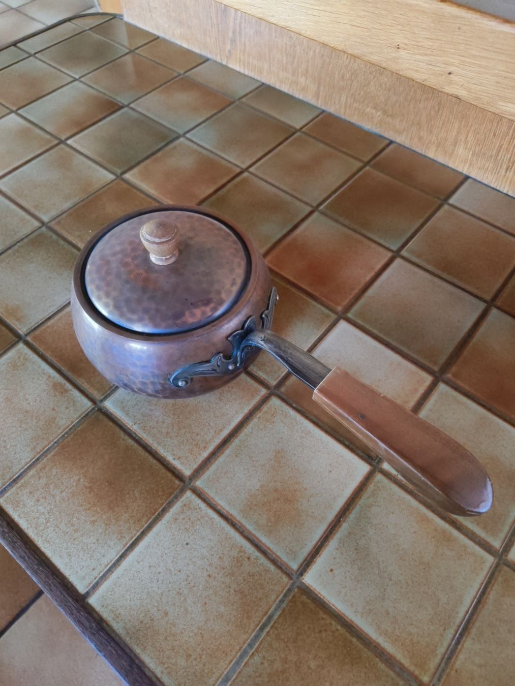 Padelle: Kupfertopf mit Deckel und Holzgriff – Usato da Starrkirch-Wil venduto da mar_2rqn