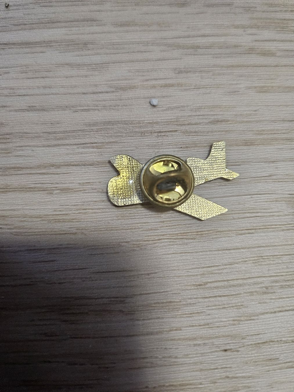 Plaketten & Abzeichen: Pin's avion militaire ZP-215 – Gebraucht aus La Joux FR von car_ck96 1