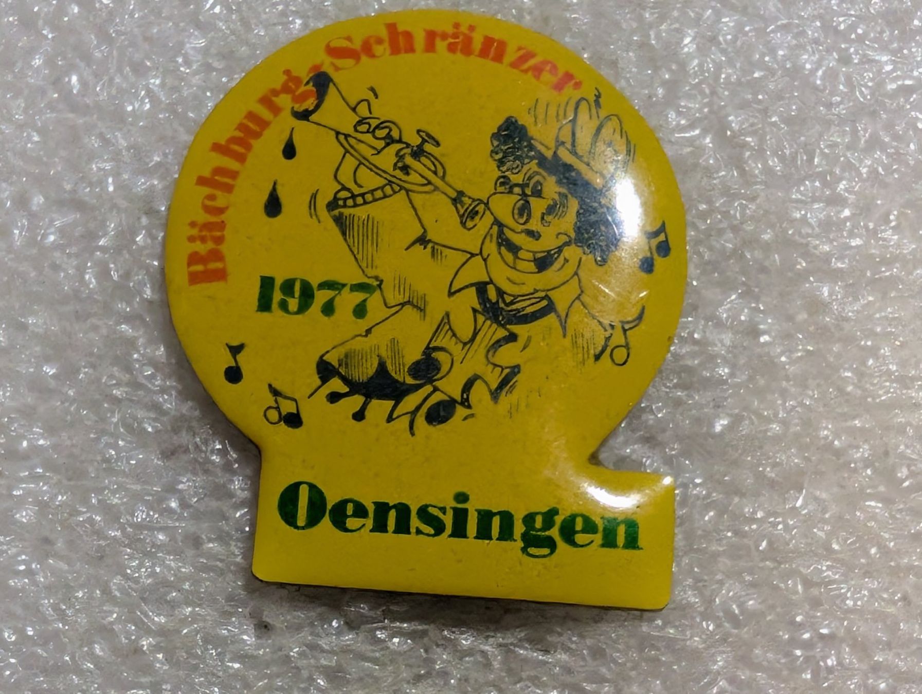 Placchette & Badge: Ansteckpin 243: Bächburg Schränzer Oensingen – Usato da Oppligen venduto da Pin-Fall-Shop