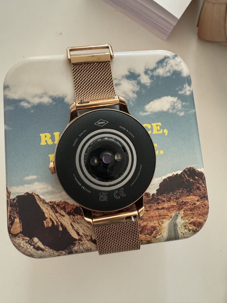 Fossil Smartwatch: Fossil Smartwatch Gold DW11F1 – Usato da Zürich venduto da swiss.tech 3