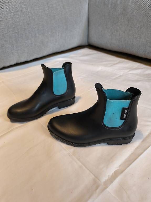 Scarpe per ragazze: Reitstiefeletten Steeds Gr. 32 – Usato da Baden venduto da Luci_Gru