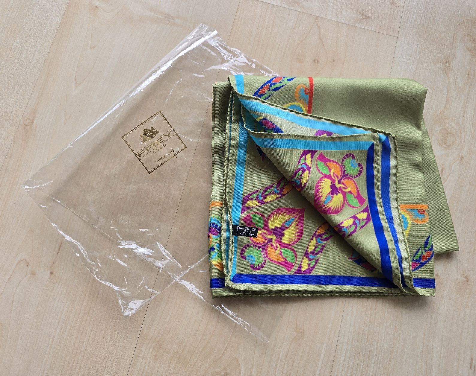 Foulard & Sciarpe: Foulard Schal Seide FREY Como – Nuovo e nell'imballaggio originale da Zofingen venduto da Migiskau 2