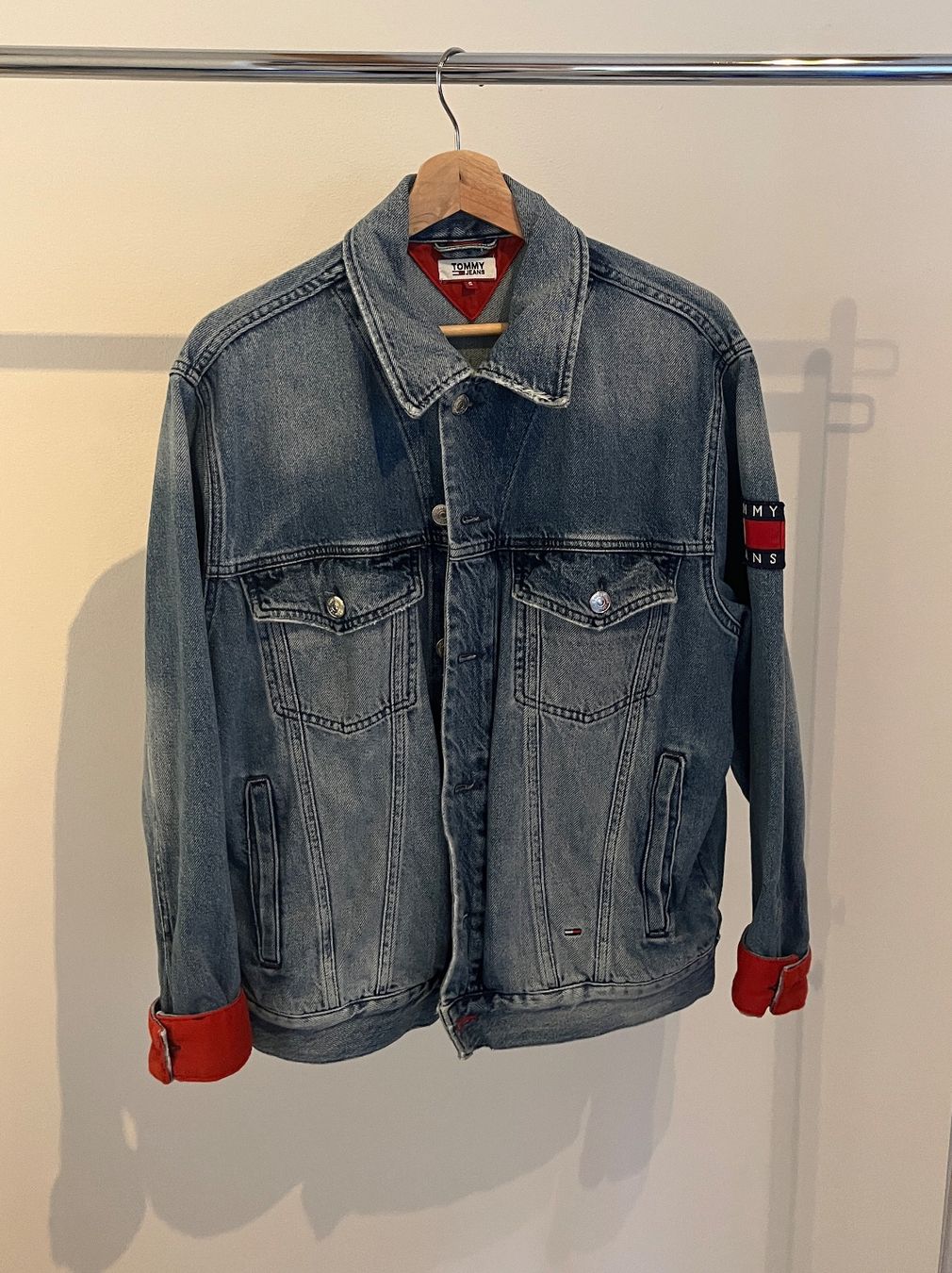 Tommy Hilfiger Jacken: Veste en jeans, Tommy Jeans – Gebraucht aus Savagnier von taianab