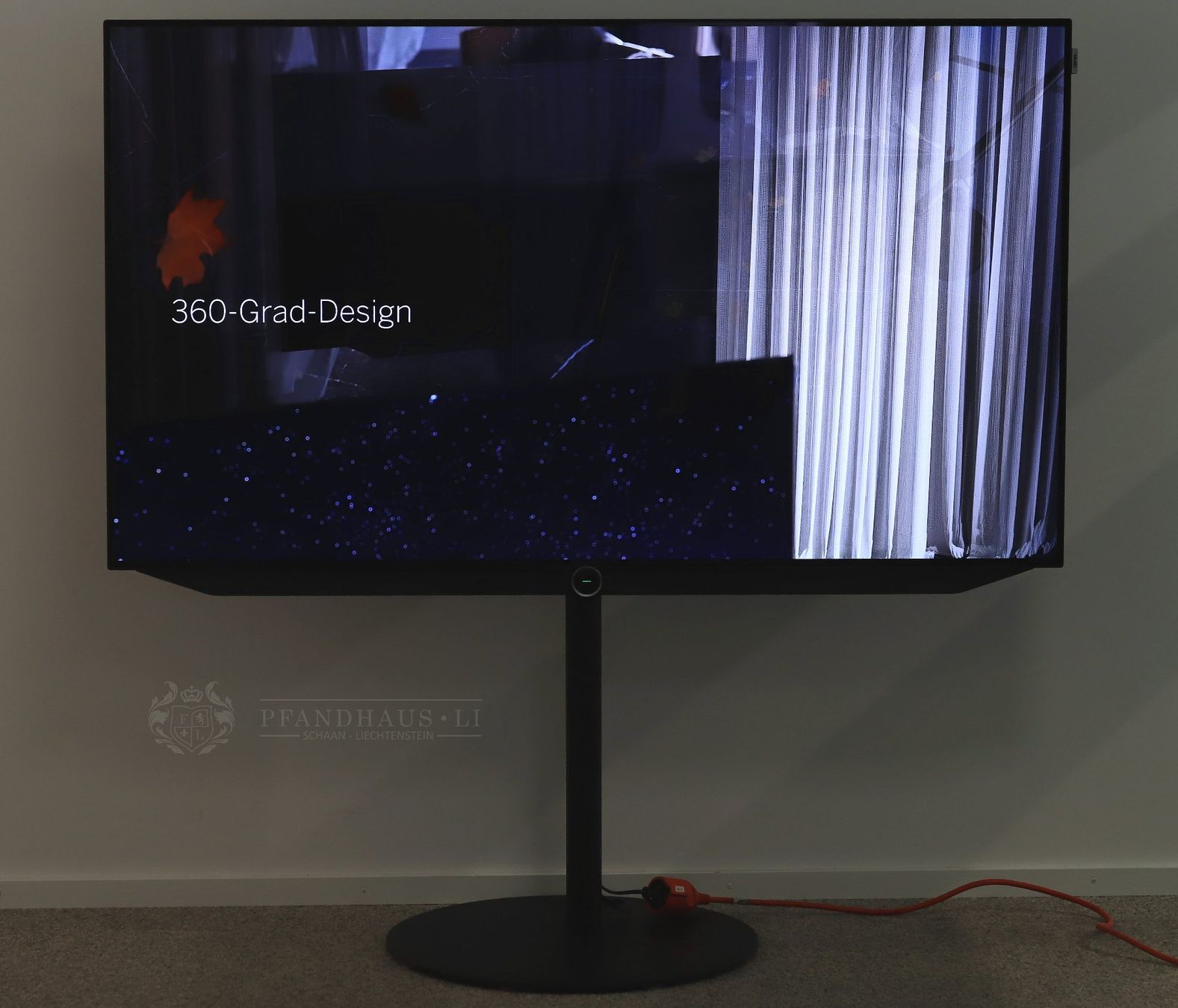 Loewe Televisori: LOEWE BILD V55 DR+ FERNSEHER MIT STANDFUSS – Usato da Schaan venduto da Pfandhaus-LI 1