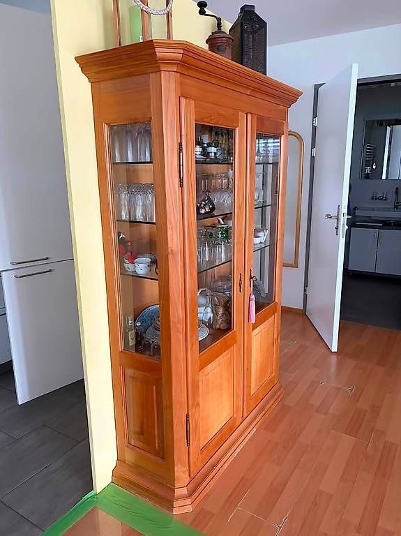 Vitrinen: Superschöne Vitrine – Gebraucht aus löhningen von chaeber007 2