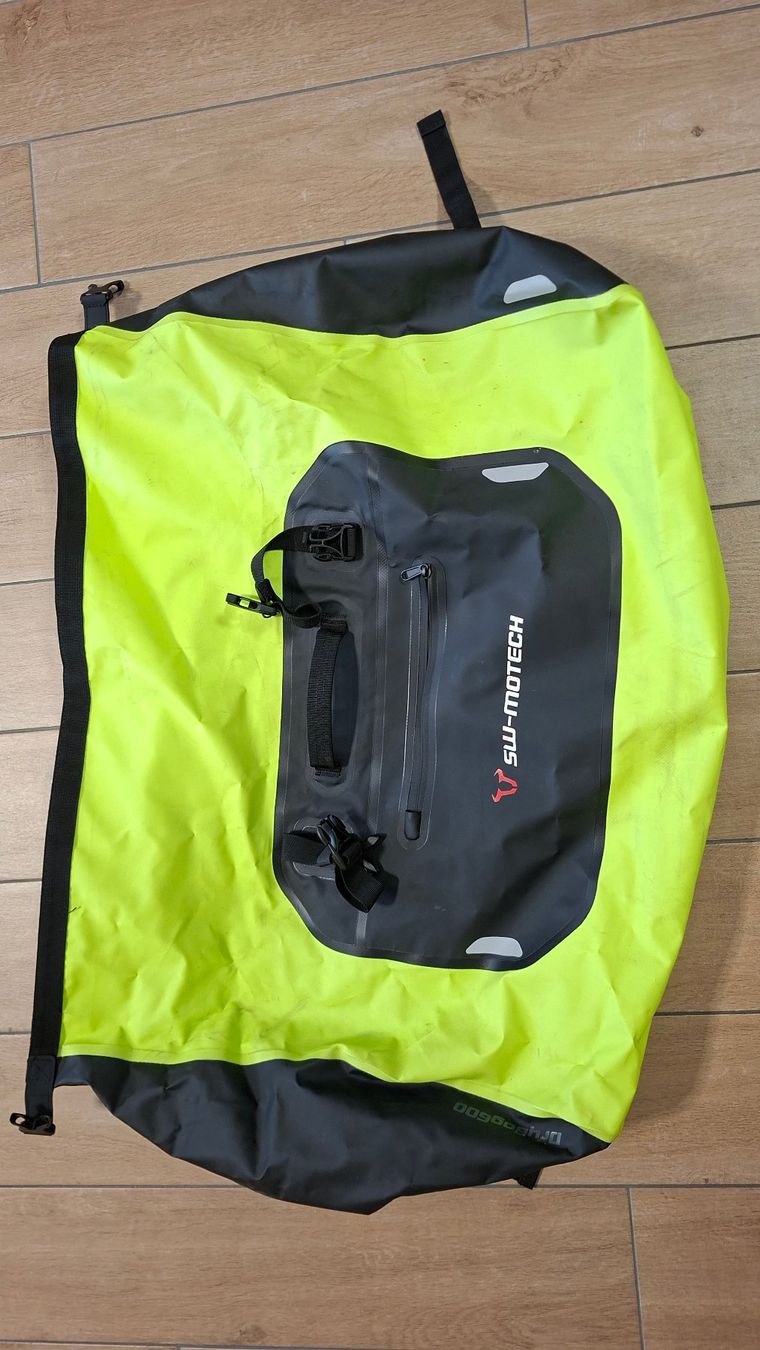SW-Motech Sacs: DRYBAG 600 SW MOTECH – D'occasion à Täuffelen par csp_x5yf