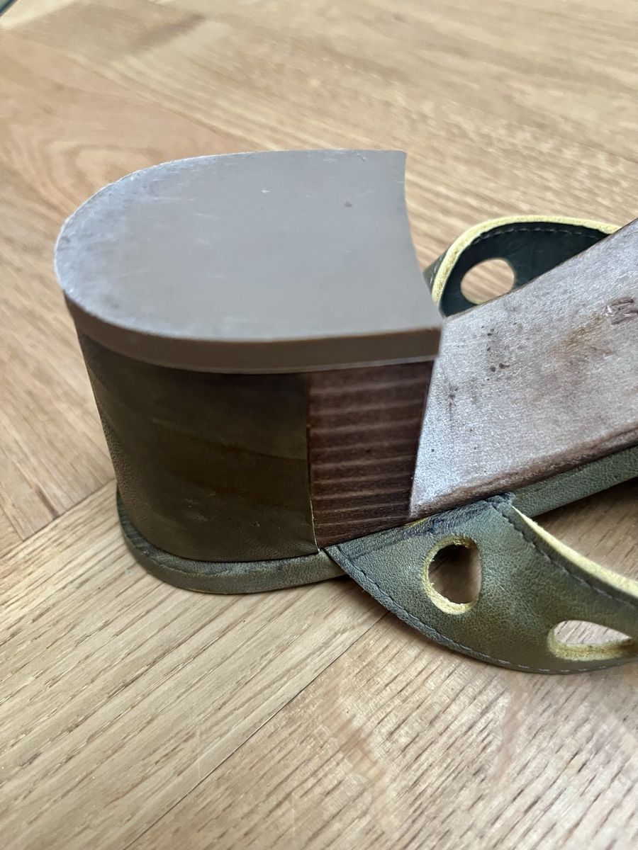 Damenschuhe: Sandale « hundred 100 » – Gebraucht aus Oltingen von ugradel 2