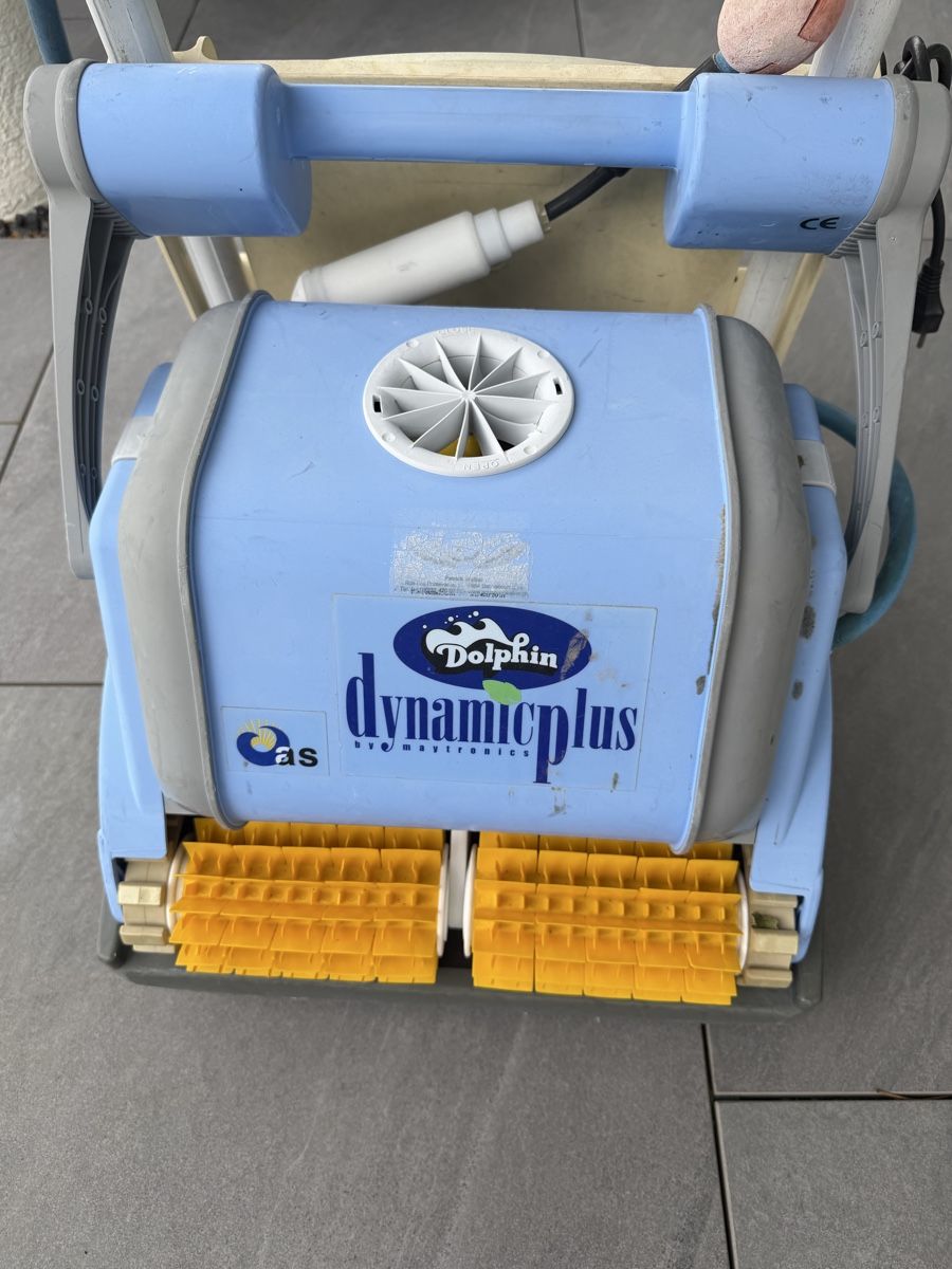 Dolphin Accessoires de piscine: Dolphin Plus Pool-Roboter – D'occasion à Grenchen par Ps04 3