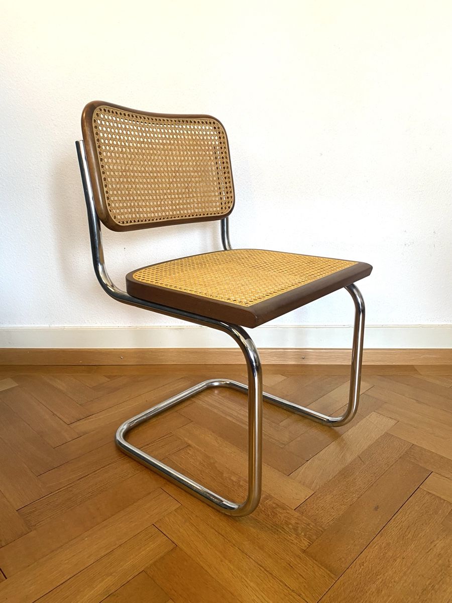 Stühle: Design Freischwinger Chair Stuhl – Gebraucht aus Olten von sportwelt