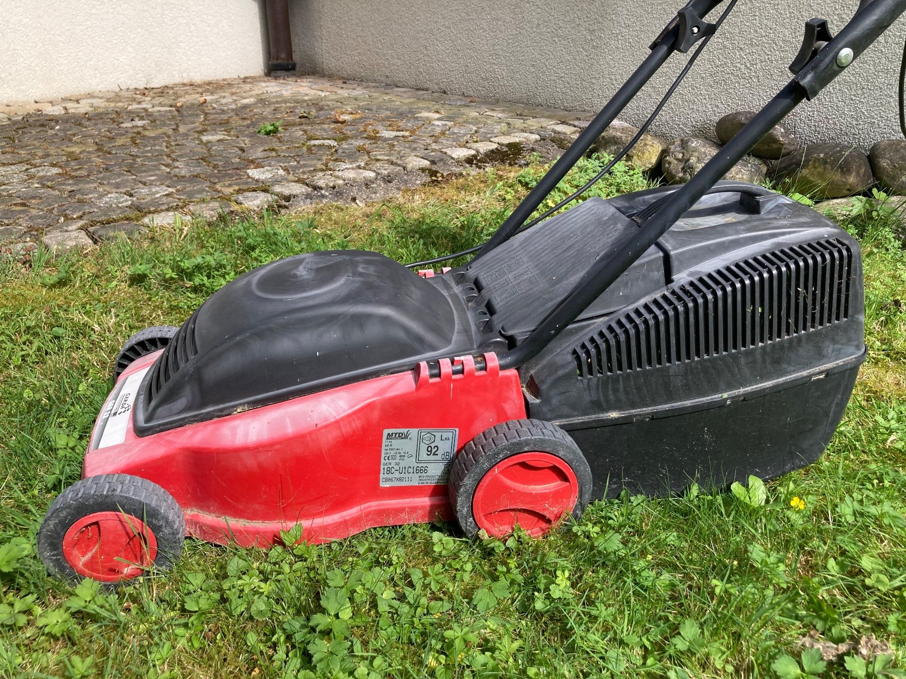 Mtd Tagliaerba: Kleiner Elektro Rasenmäher – Usato da Bachenbülach venduto da Chatzefueter
