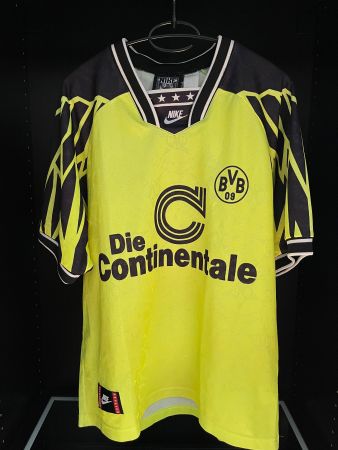 Borussia Dortmund Trikot