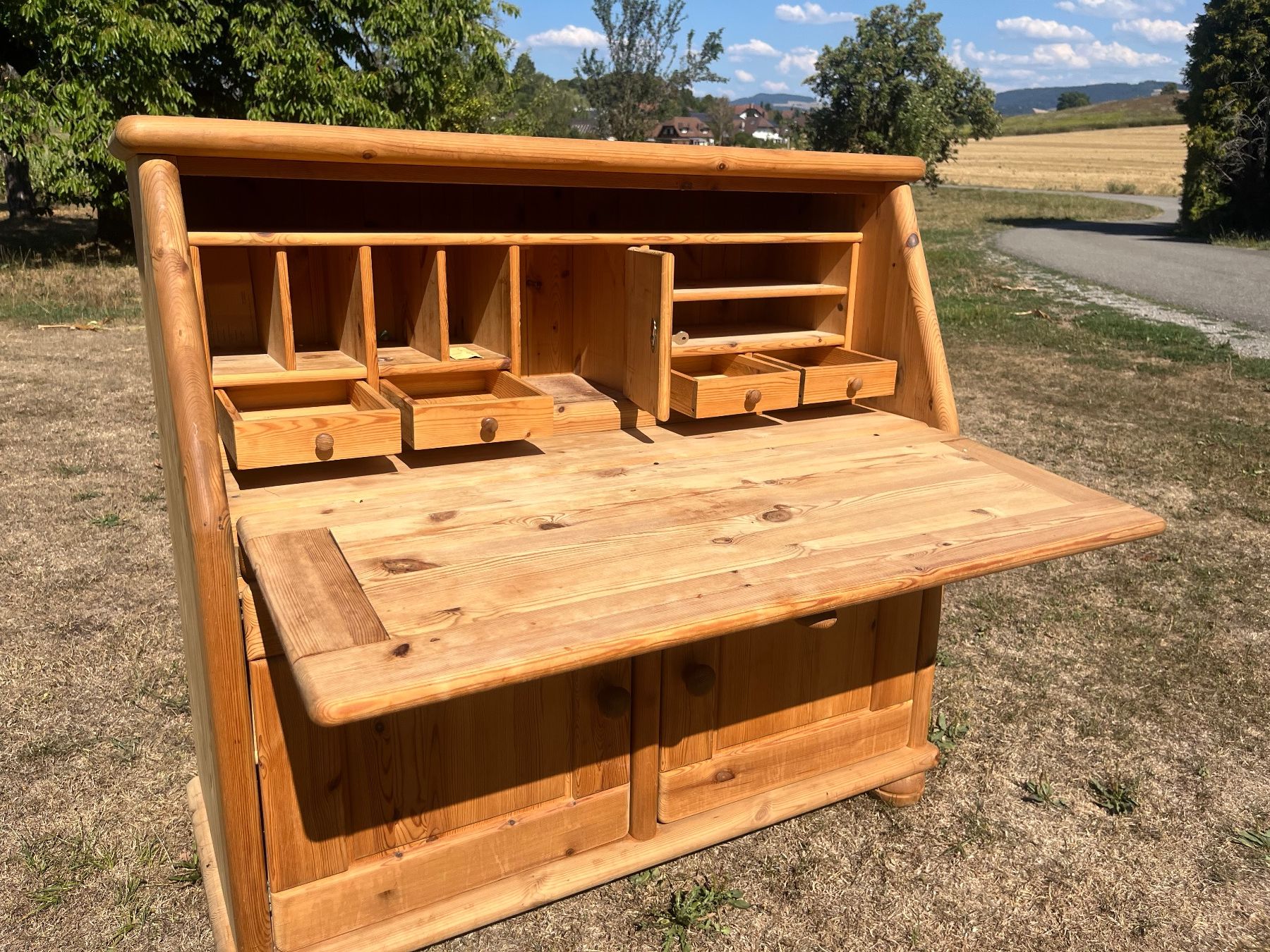 Schreibtische: Sekretär Massiv Holz – Gebraucht aus Allmendingen b. BE von juair 3