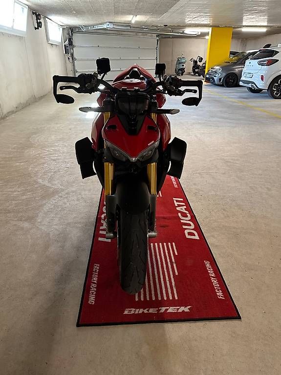 Strada: Ducati Streetfighter V4S – Usato da Müntschemier venduto da ChriguR80 3