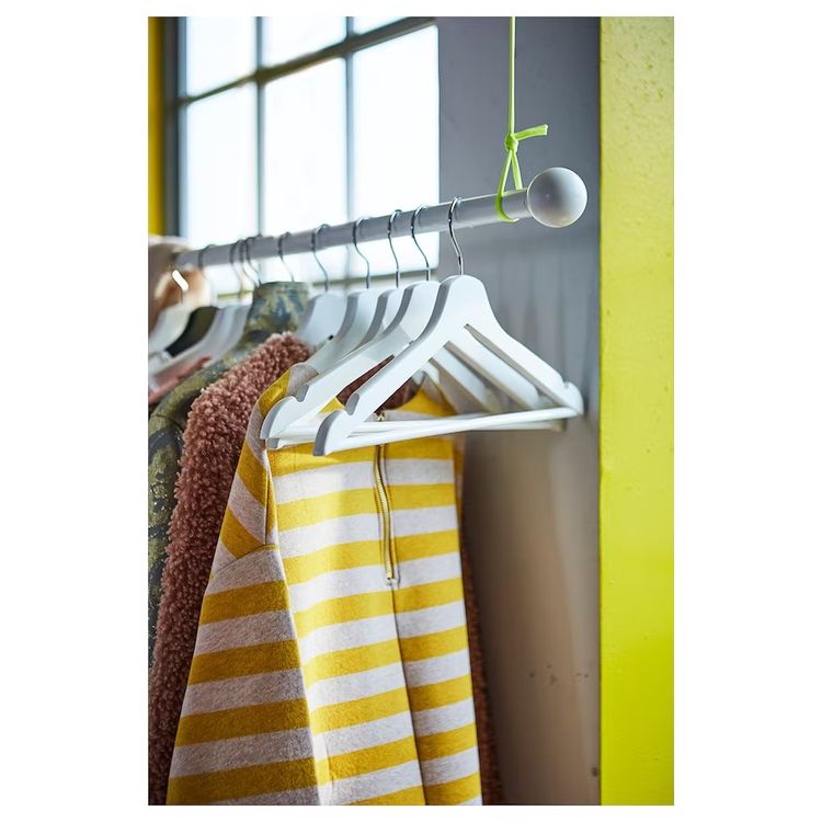ikea clothes hangers white / kleiderbügel Kaufen auf Ricardo