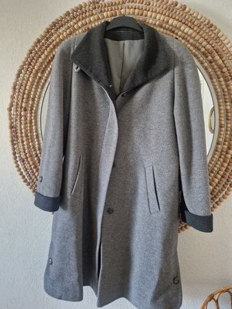 Manteau en laine et cachemire d'Italie, gris, taille 38-40