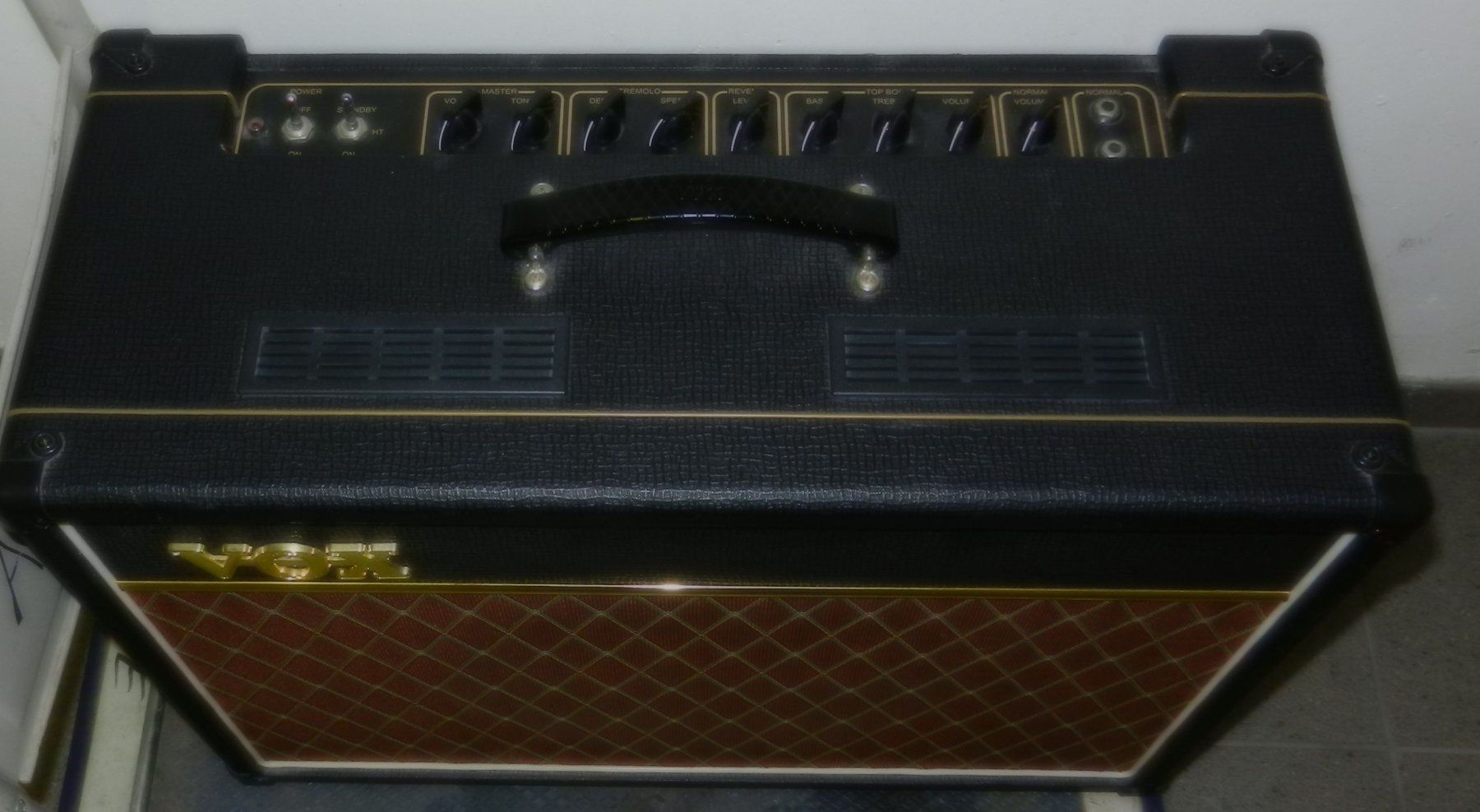Vox Amplificatori: Vox Gitarren-Röhren-Combo AC15C1 – Usato da Männedorf venduto da livesteam 1