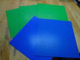 Lego 3 x Bright Green / 2 x Blaue Platten 32x32