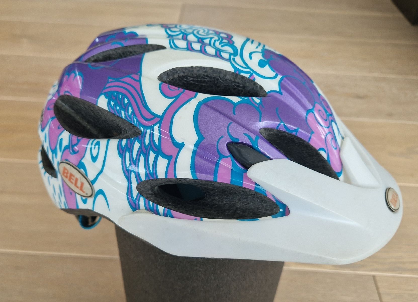 Bell Caschi: Velo Helm Kinder Mädchen Bell – Usato da Abtwil venduto da Buda730 4