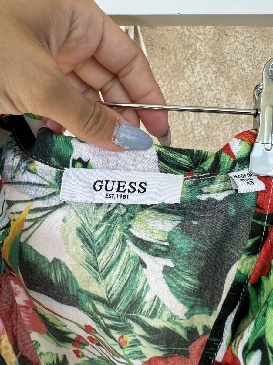 Guess Blusen: GUESS Sommer Bluse, tropisch Muster, Gr. XS – Neu (gemäss Beschreibung) aus Bremgarten AG von val_ch 2