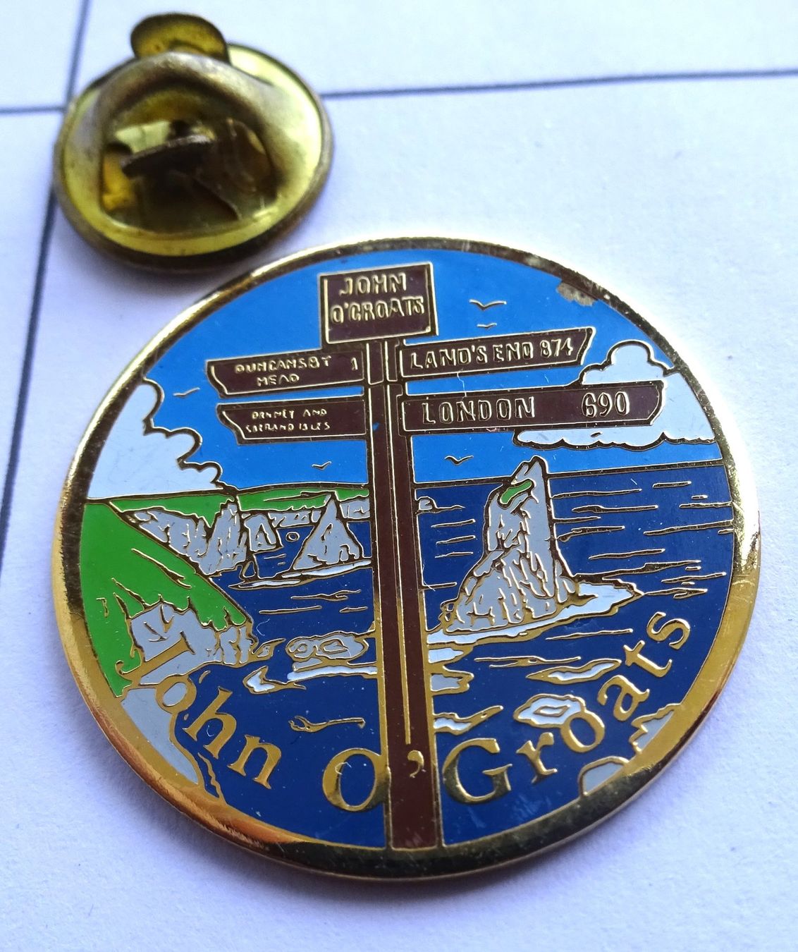Placchette & Badge: Pin JOHN O GROATES – Usato da Utzenstorf venduto da BUtter81