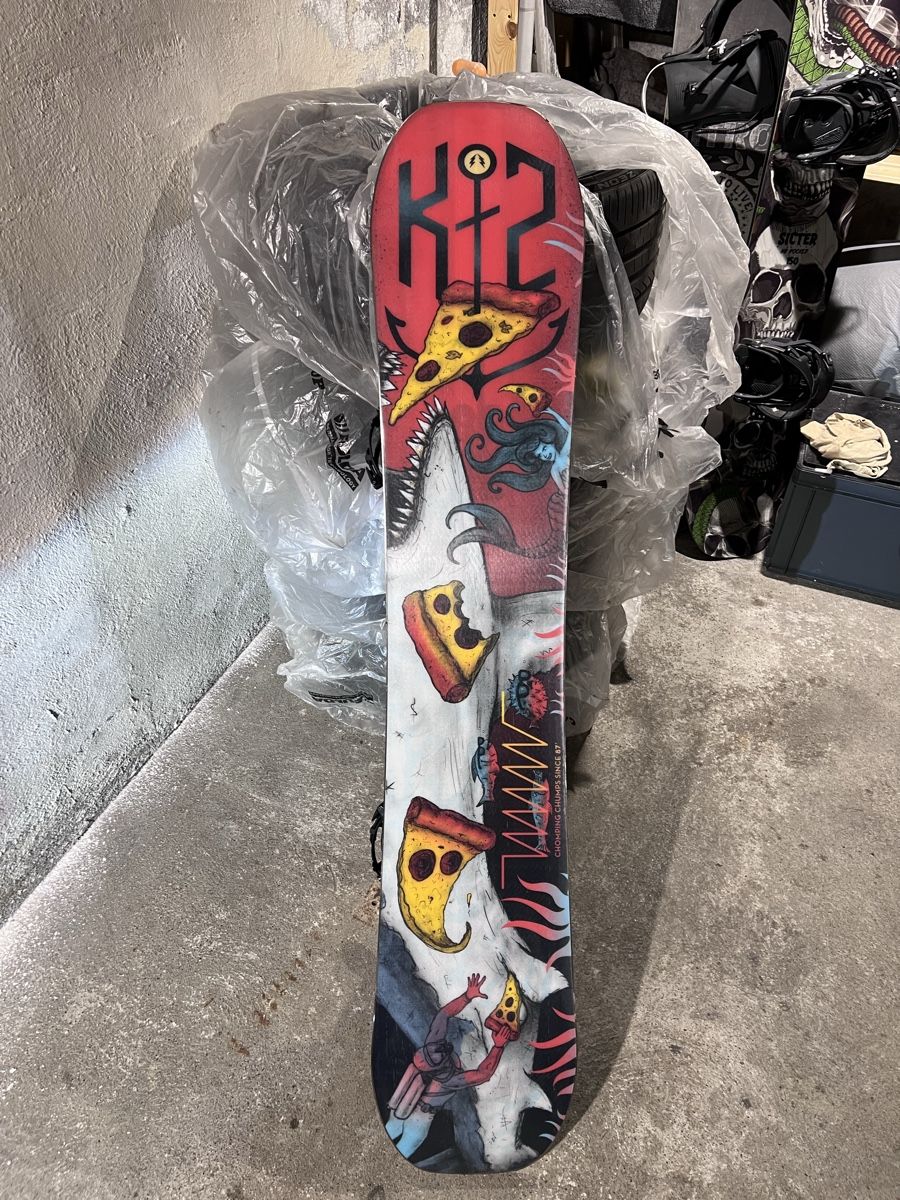 K2 Board: K2 Snowboard mit Bindung, Top Zustand – Nuovo (secondo la descrizione) da Wädenswil venduto da Cyril240 1
