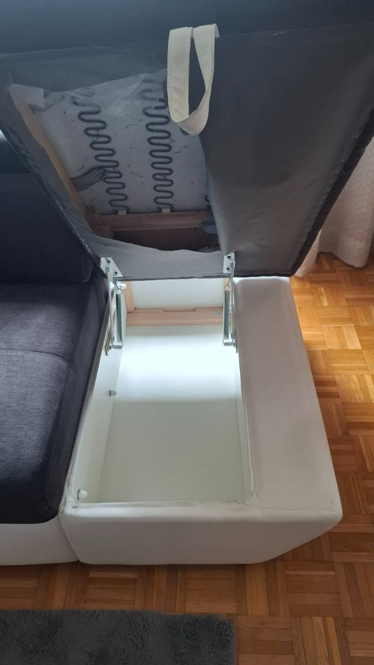 Divani: Ecksofa ausziehbar, mit Schlaffunktion – Usato da Grüt venduto da Bealuky 2
