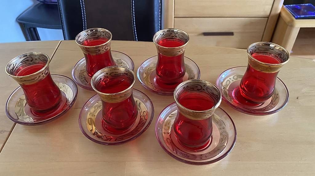 Bicchieri: Verres à thé  – Nuovo e nell'imballaggio originale da Vevey venduto da aur.garcia 1