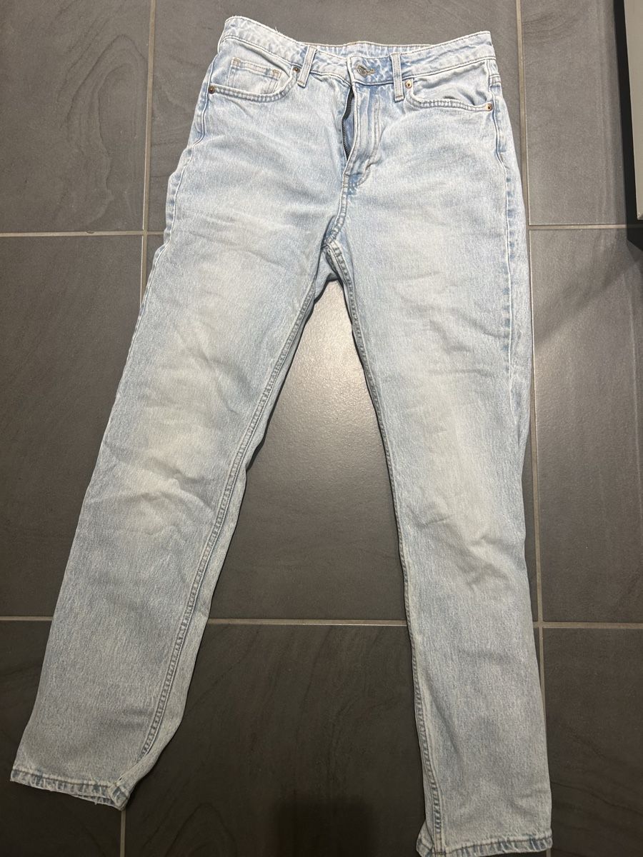 Jeans: Damen Jeans – Usato da Niederurnen venduto da hee_s95t 1