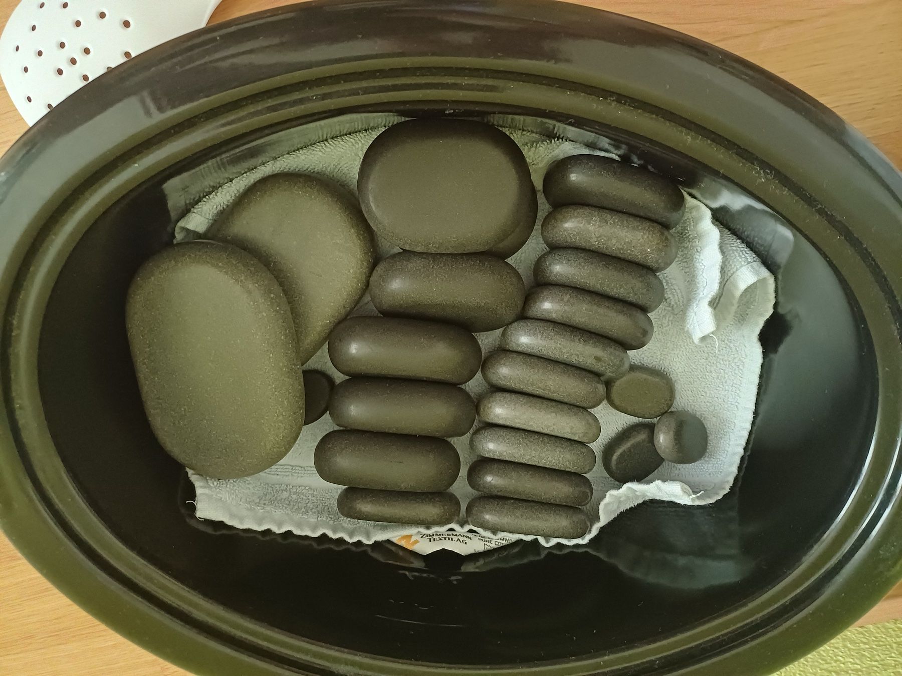 Massagegeräte: Massage Steinheizer 6 Quart mit Steine Set neuwertig – Neu (gemäss Beschreibung) aus Ibach von Rfkki_1982 3