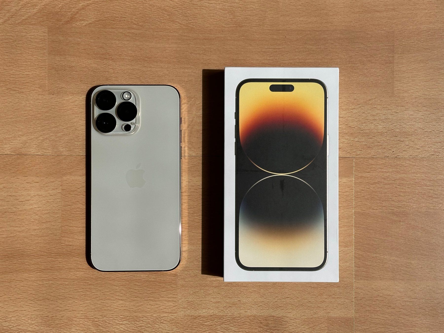 Apple Telefoni cellulari / Smartphones: iPhone 14 Pro Max 1TB Gold + 5 Cases – Usato da Sursee venduto da ZiuTyr 1