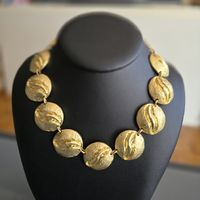 Collier vintage DOLCE VITA doré, 41cm de long.