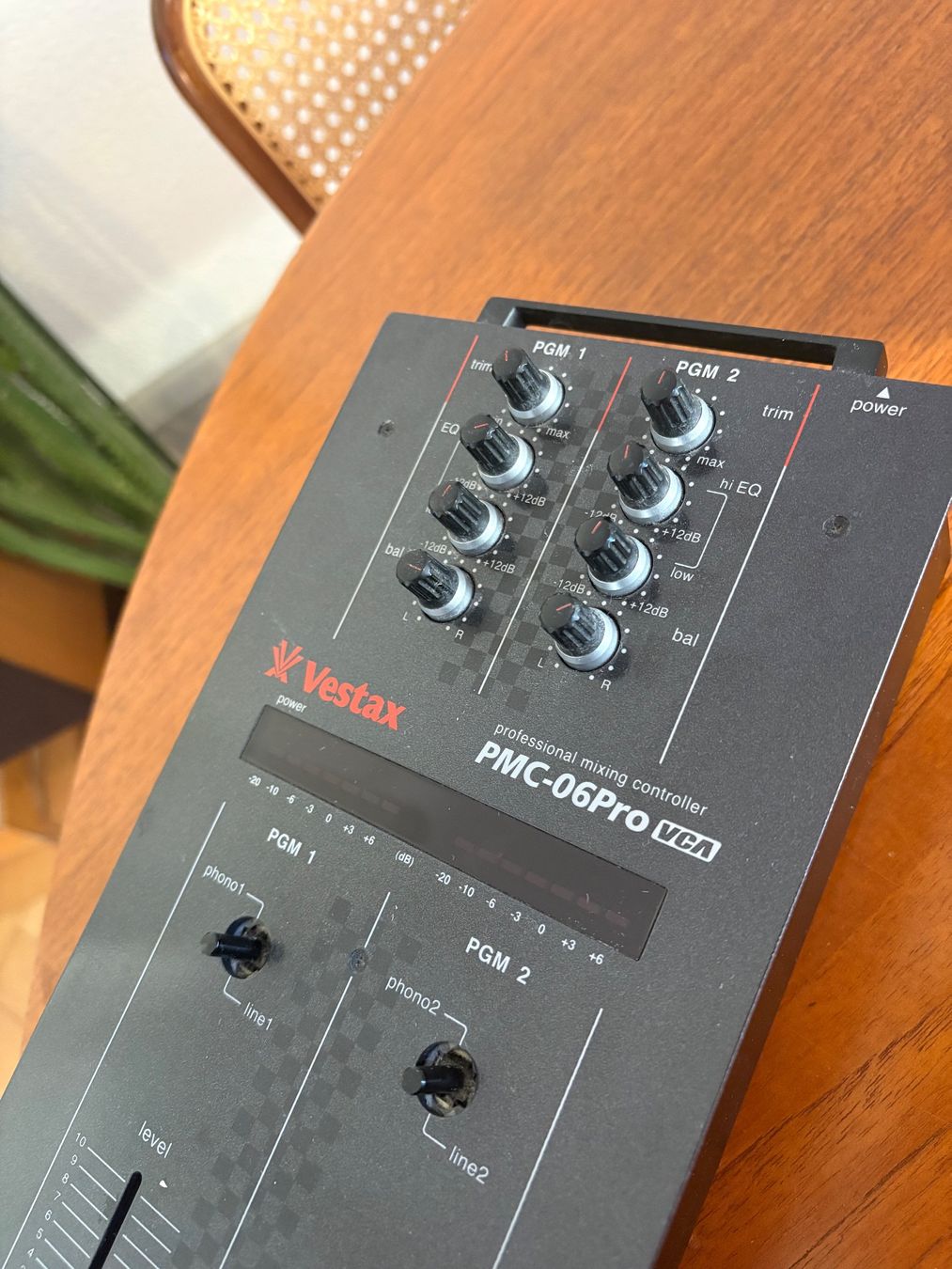 Vestax PMC-06Pro VCA DJ Mixer – mit Originalbox (Gebraucht) in