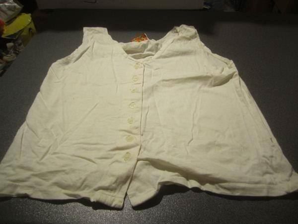 Blusen, T-Shirts & Tops: Bluse Gr. 140, blassgelb – Gebraucht aus Zürich von Motzkuh