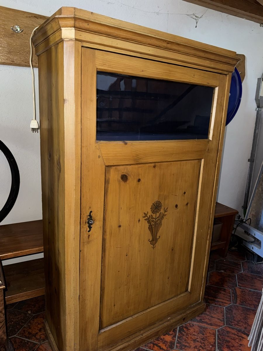 Armoires: Bauernschrank Landhausstil  – D'occasion à Kreuzlingen par Mia26 1