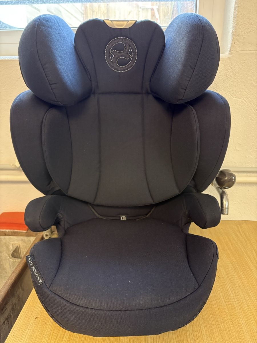 Cybex Seggiolini per auto: Cybex Solution Z i-Fix + – Usato da Schaffhausen venduto da ClaudiaDiamond