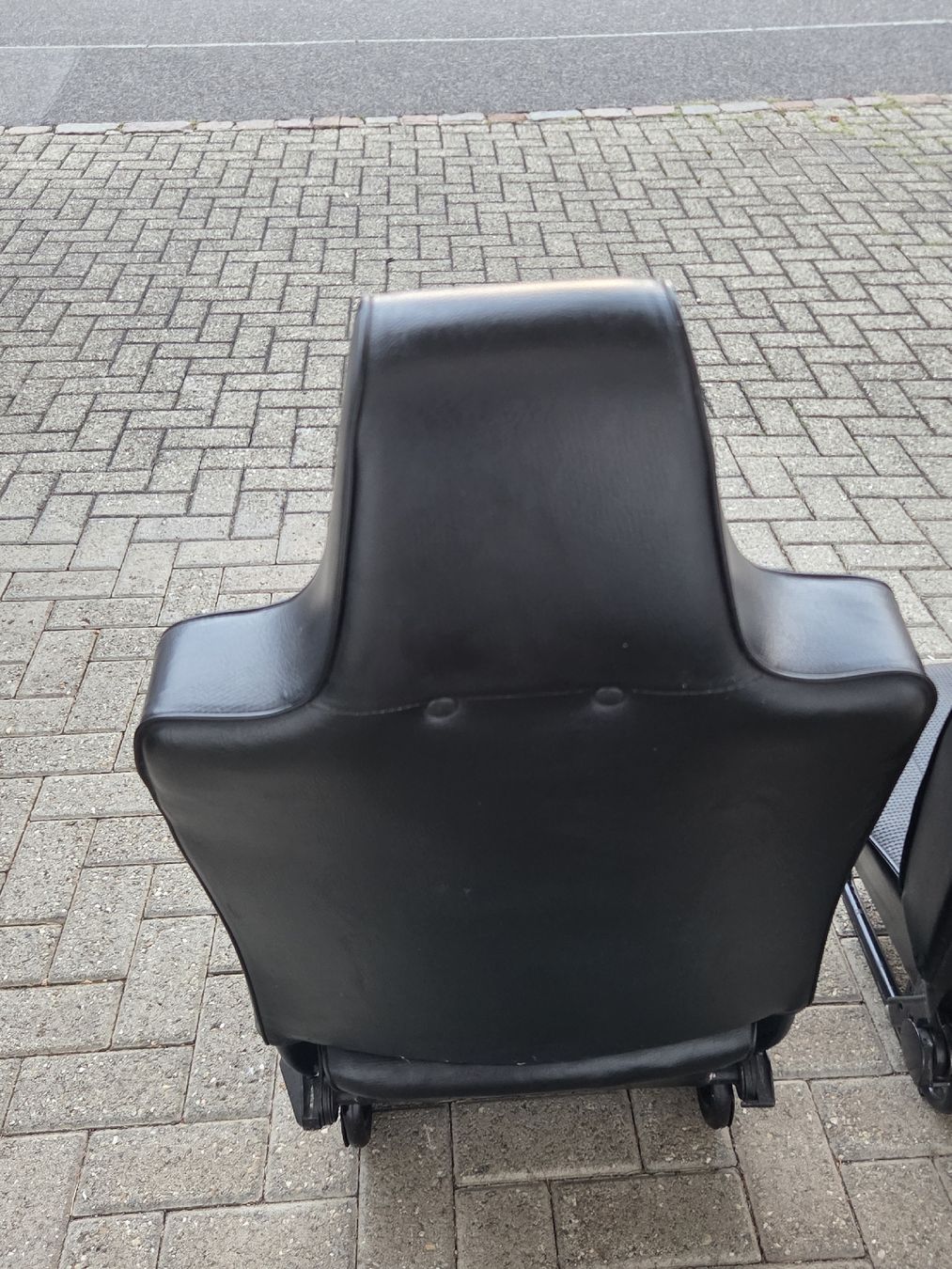 VW Tutti pezzi di ricambio auto: VW Käfer Sitz – Usato da Udligenswil venduto da ninja75 3