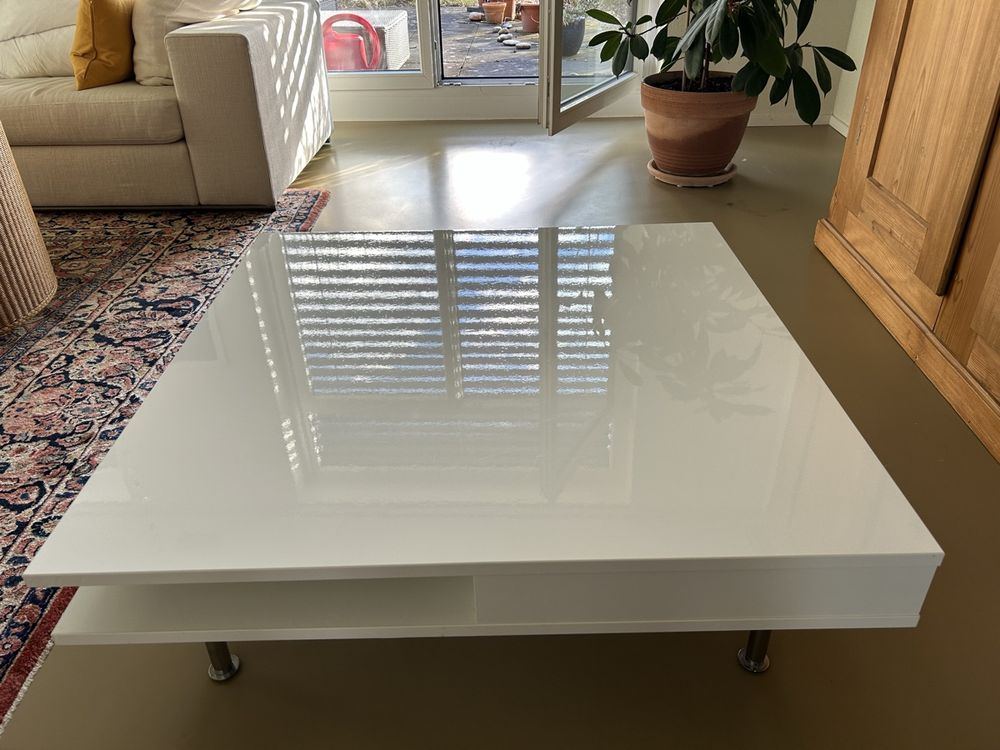 IKEA Beistelltisch Hochglanz Weiss mit 2 Schubladen (Gebraucht) in Bern für CHF 12 – nur Abholung auf Ricardo kaufen