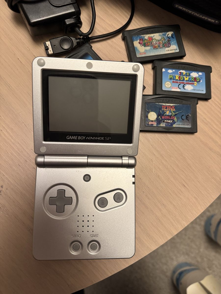 Nintendo Console: Gameboy Advance sp mit 5 Games – Usato da Dierikon venduto da FraeuleinMaus17 4