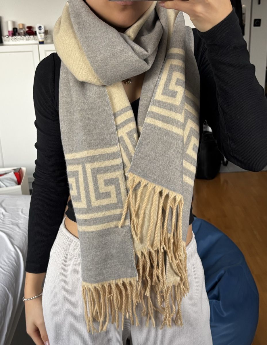 Foulard & Sciarpe: Schaal aus Alpakafell – Nuovo e nell'imballaggio originale da Basel venduto da Vaniiiy