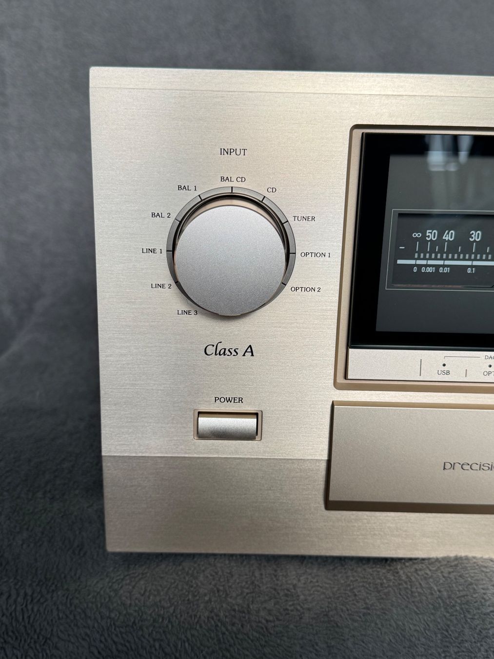 Accuphase Verstärker: Accuphase E-800 Class A Vollverstärker - wie neu – Gebraucht aus Hünenberg von Taschenlampe 2