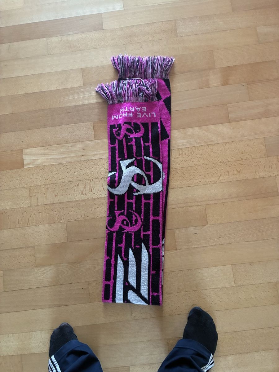 Foulards, Tücher & Schals: Overdrive Schal – Pink/Schwarz – Gebraucht aus Zürich von nik_yjt5 1