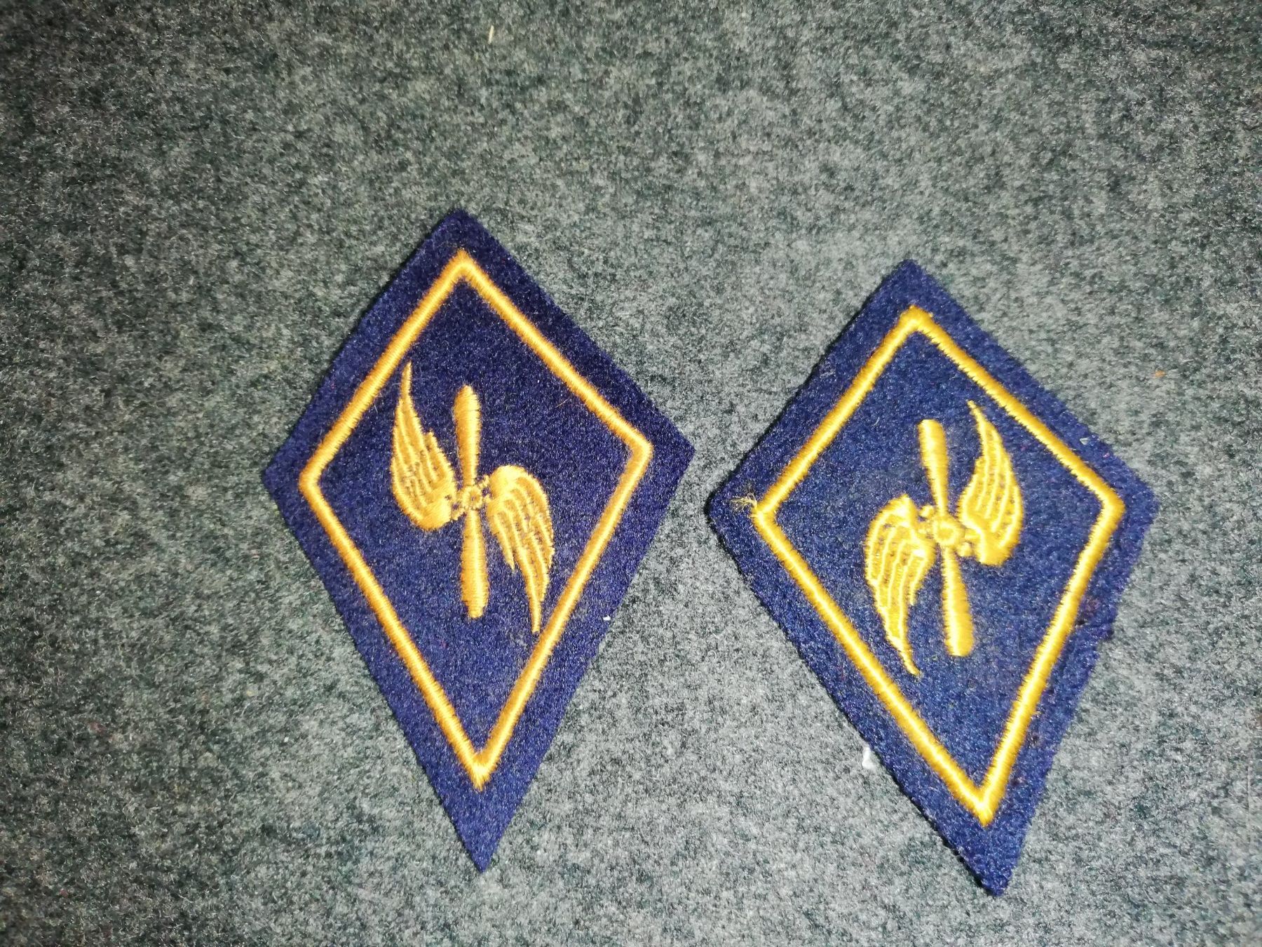 Schweizer Armee Placchette & Badge: Insignes de col Armée Suisse – Usato da Romanel-sur-Lausanne venduto da A559JBB