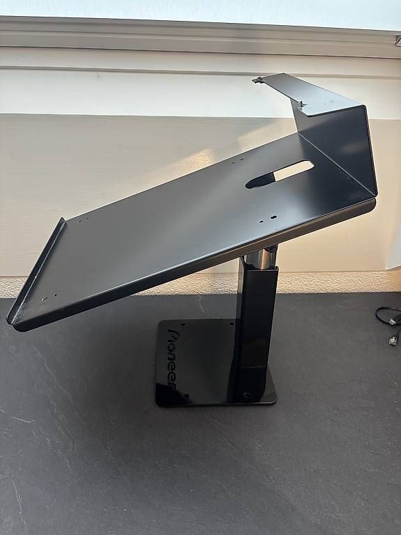 Altro in Decorazioni & Accessori: CDJ Stand / Bracket – Usato da Liebefeld venduto da ste_jkr2 2