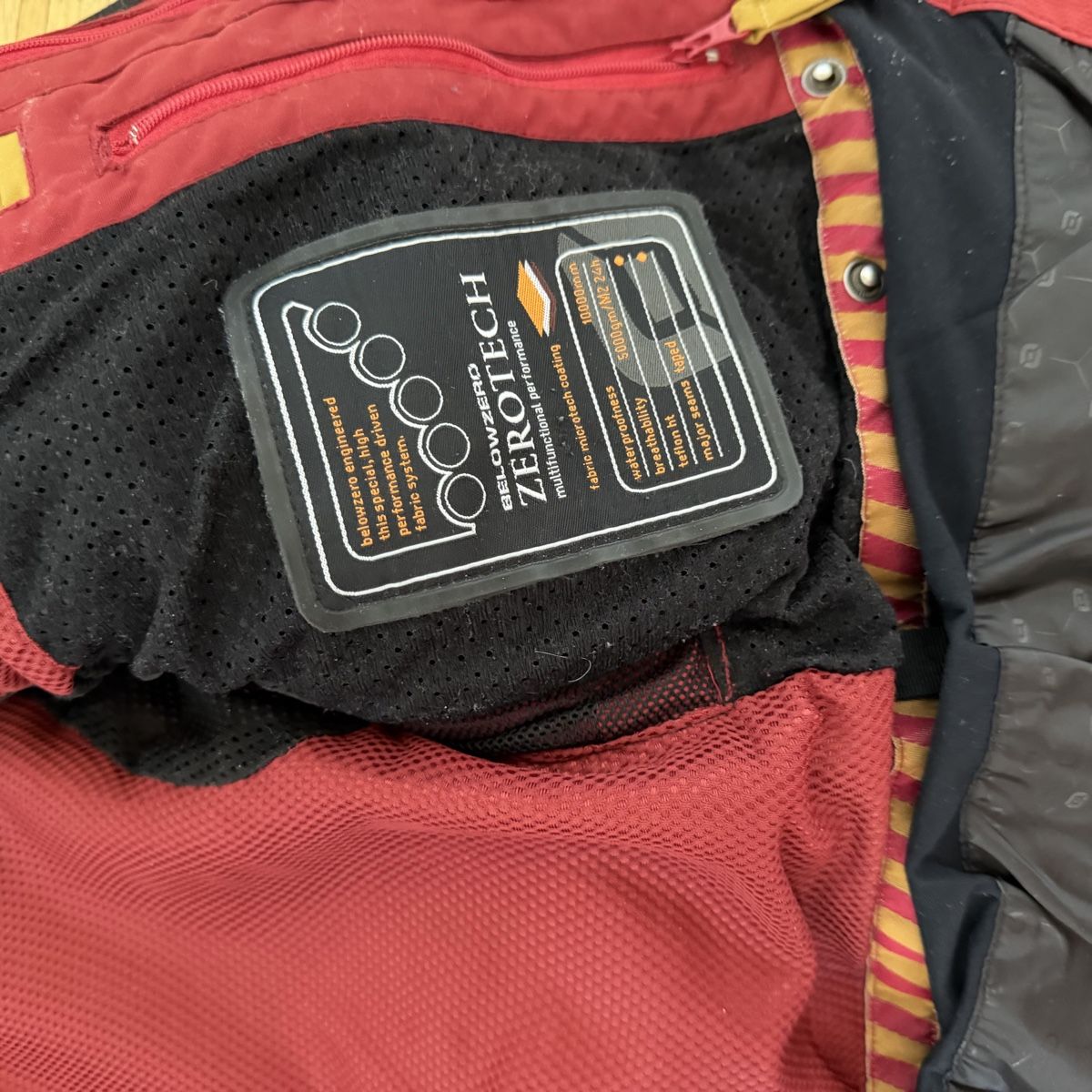 Giacche: Ski Jacke Bellowzero Gr M – Usato da Menzingen venduto da lua123 2
