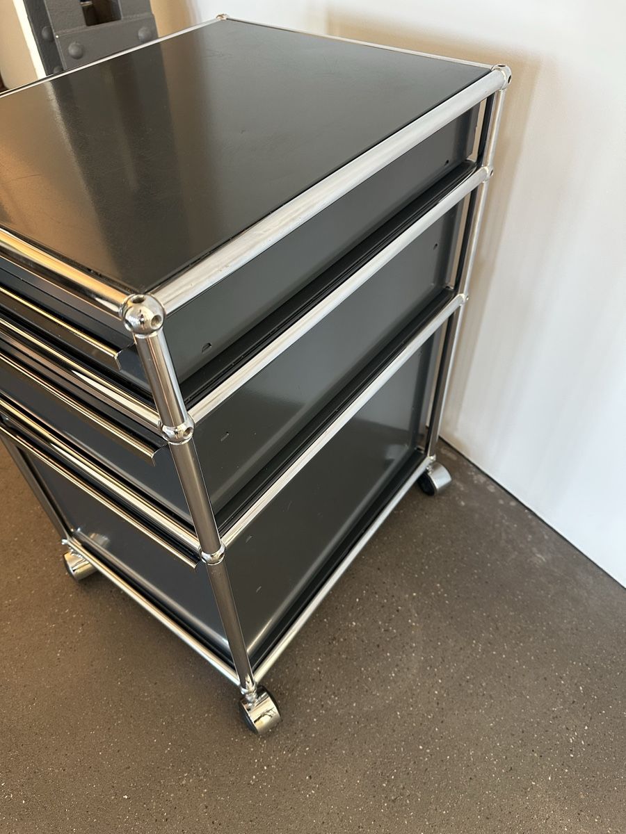 USM Banconi: USM Haller Rollcontainer anthrazit 3 Schubladen gebraucht – Usato da Zürich venduto da IndividumCH 4