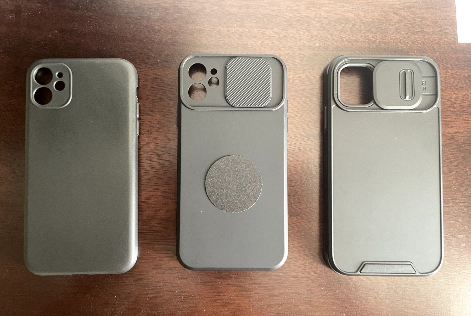 Apple Telefoni cellulari / Smartphones: iPhone 11 64 gb + 3 cases + 2 screen protectors – Usato da Courtaman venduto da ale_5jxm 3