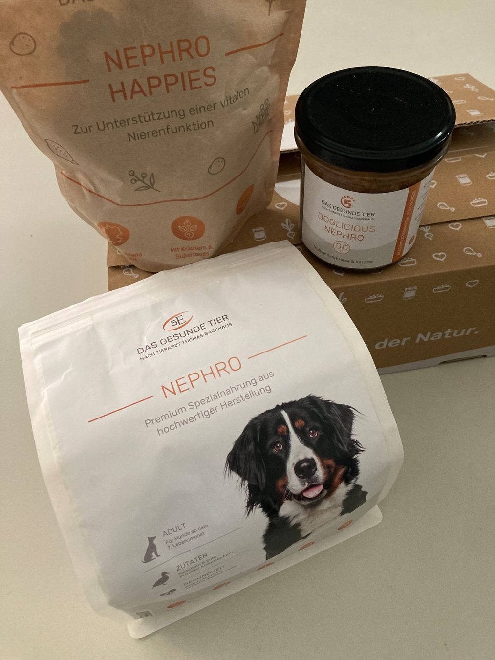 Futter: Hundefutter Nierendiät "Das gesunde Tier" – Neu (gemäss Beschreibung) aus Bachenbülach von Chatzefueter